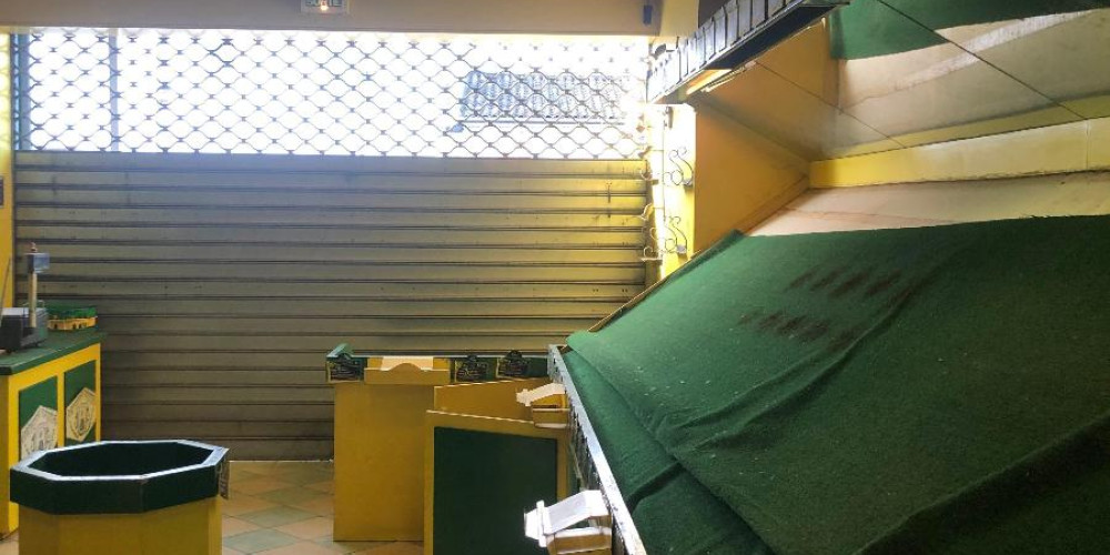local commercial à BORDEAUX (33800)